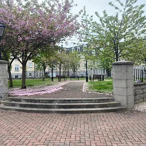 central-1-bed-with-parking-aberdeen.hotelsaberdeenuk.com/